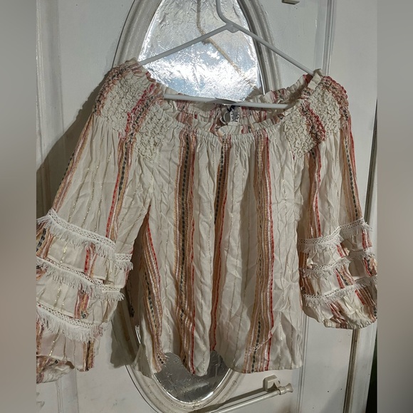 Brand new off should blouse. With tags! - Picture 5 of 5